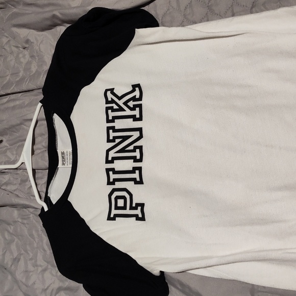 Pink tshirt - Picture 2 of 2